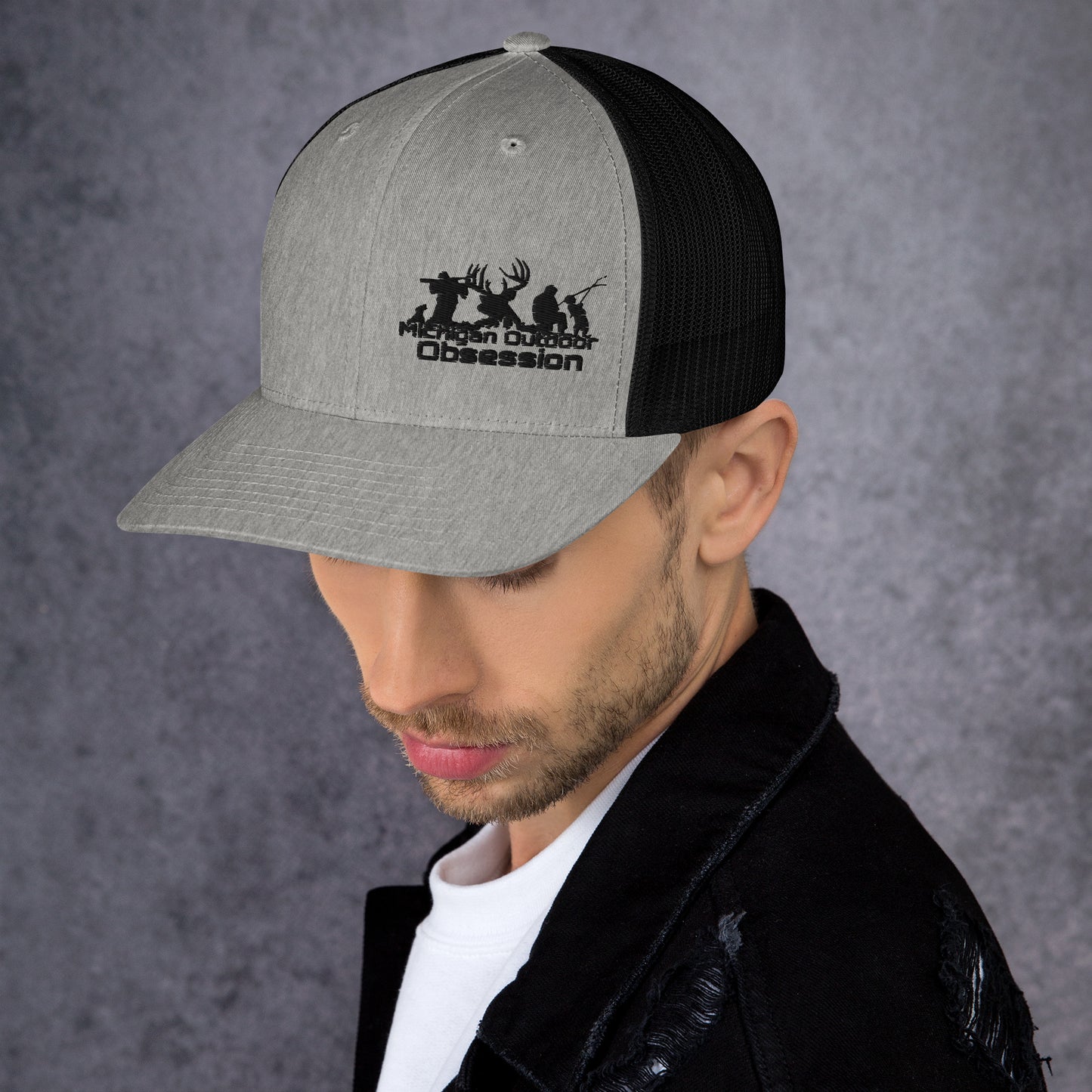 MOO side logo Trucker Cap