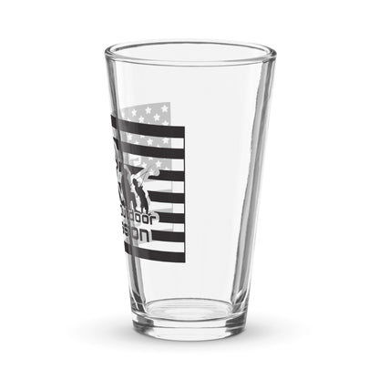 MOO USA Shaker pint glass